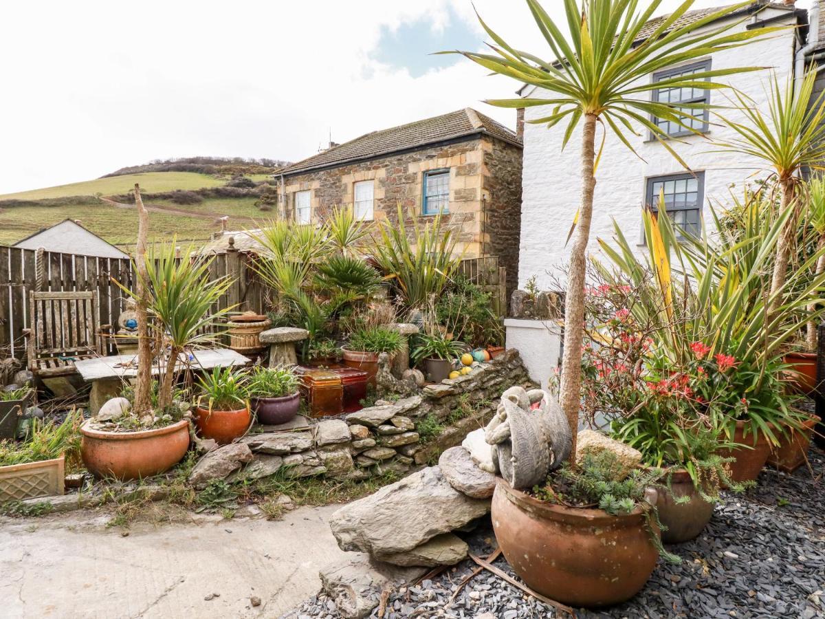 The Moonbeach Cabin Gorran Haven Extérieur photo